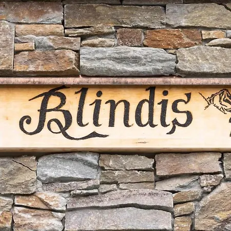 Chalet Near Lift With Garden Neukirchen am Großvenediger