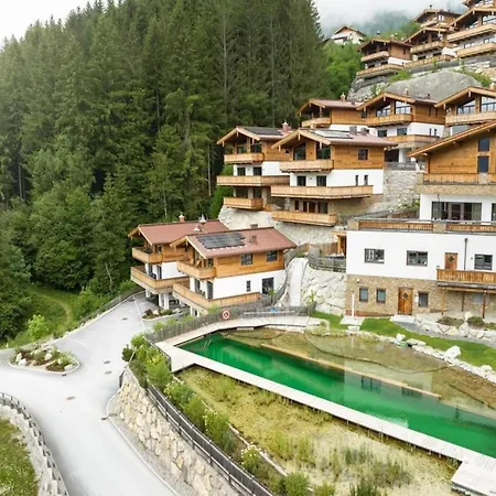 Near Lift With Garden Chalet Neukirchen am Großvenediger
