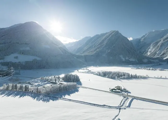 Σαλέ Near Lift With Garden