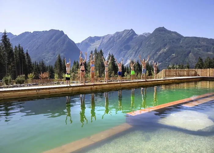 Σαλέ Near Lift With Garden Neukirchen am Großvenediger