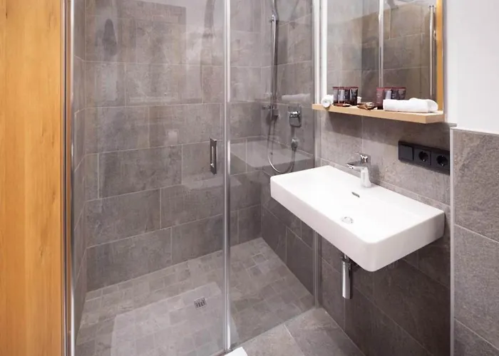 Σαλέ Near Lift With Garden Neukirchen am Großvenediger