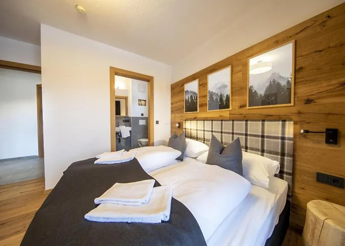 Near Lift With Garden Σαλέ