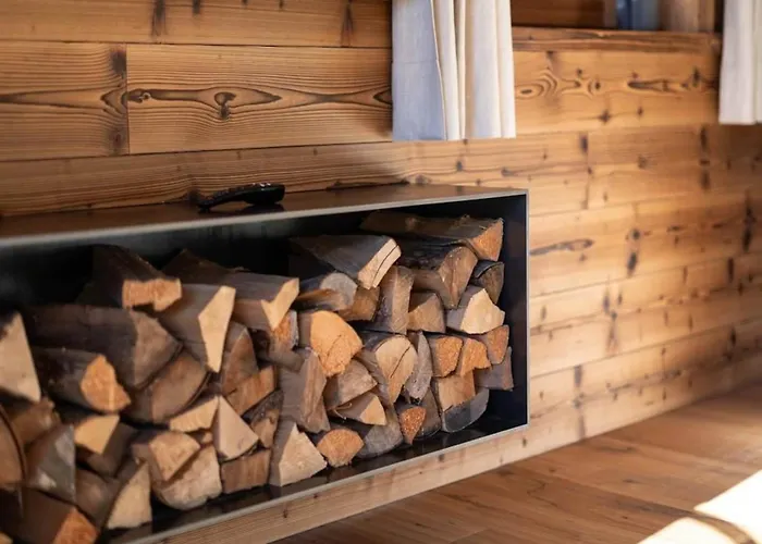 Near Lift With Garden Σαλέ