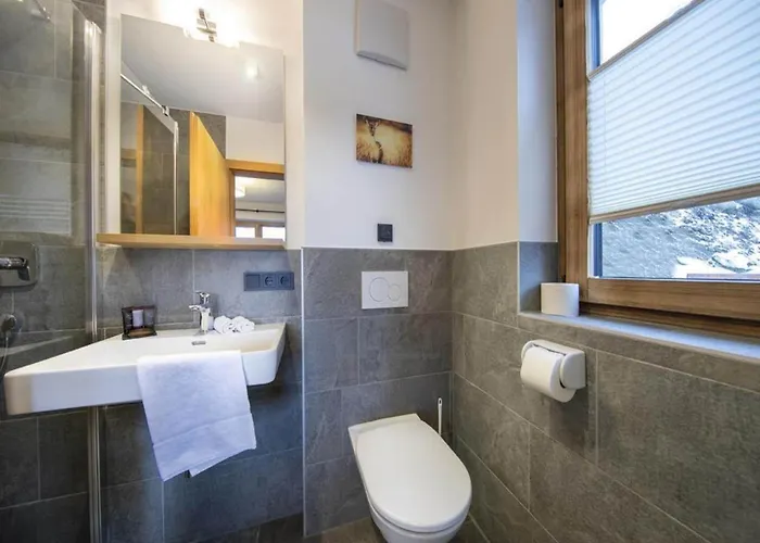 Σαλέ Near Lift With Garden Neukirchen am Großvenediger